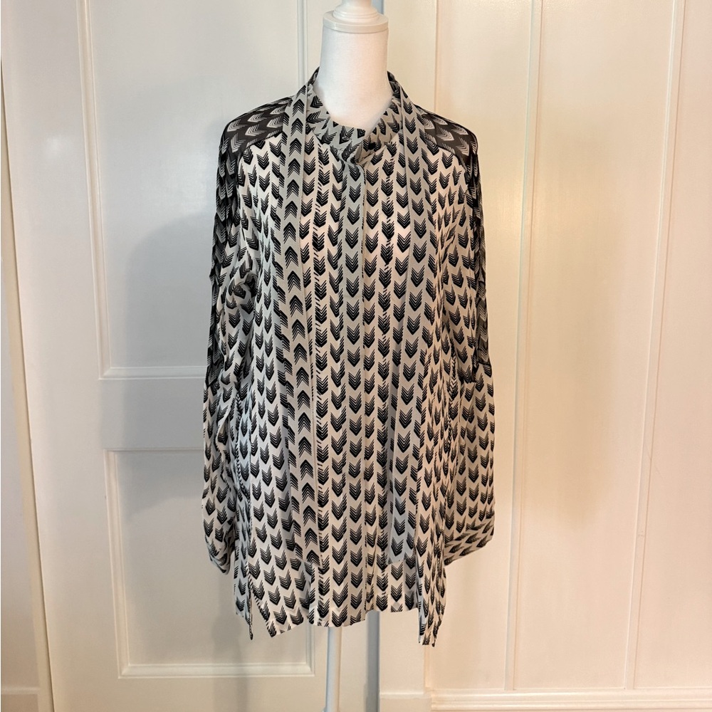 NWT Rag & Bone Gayatri Black and White Patterned blouse with bow